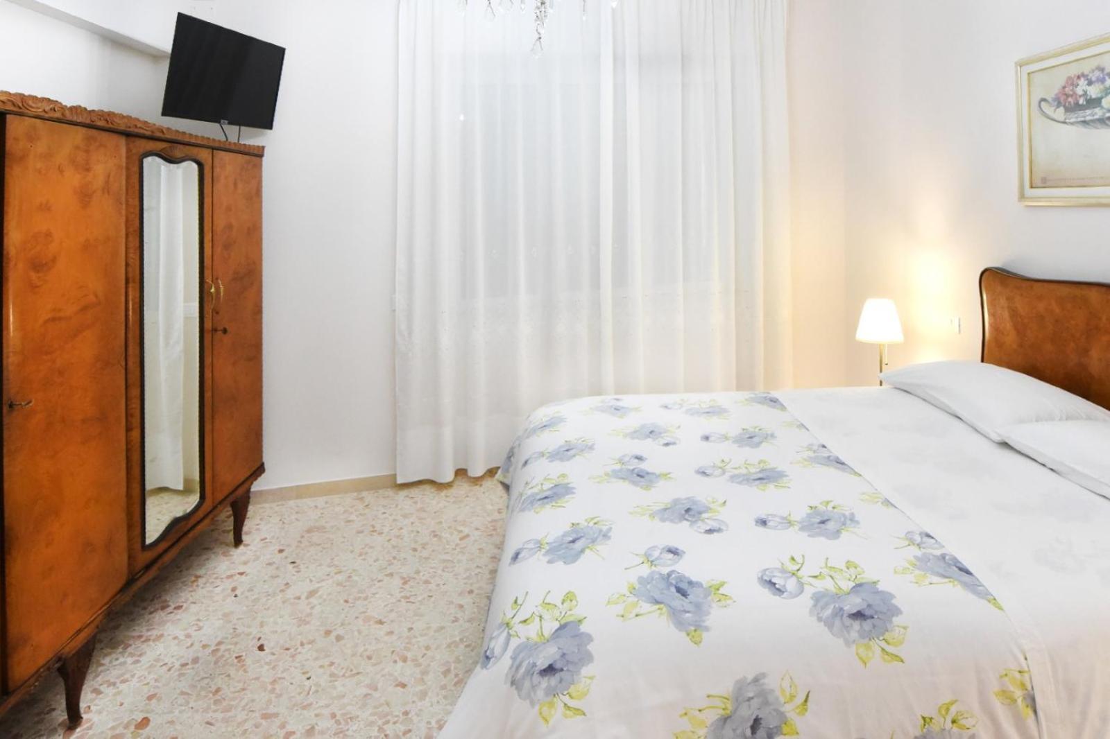 Bed and Breakfast Casa Di Mamma Gaeta Exterior foto